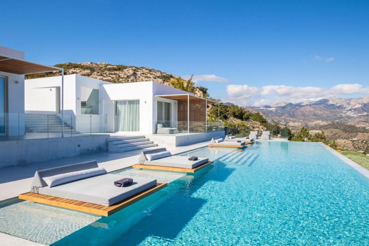 Istia Luxury Villas Kárpathos Eksteriør bilde
